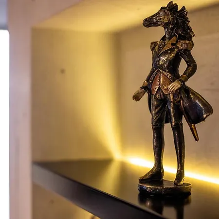 Daire Reina Apartments *