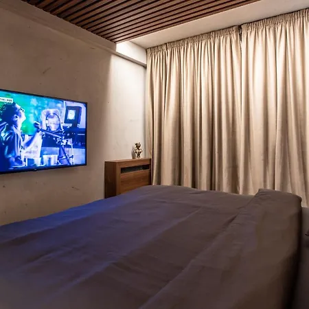 Bella Roe Premium Apartment