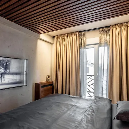 Appartement Reina Apartments *