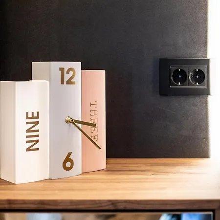 Reina Apartments Appartement *